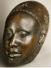 Almost-pure-copper-mask-of-King-Obalufon-II-c.-1300-AD-from-the-kings-palace.-Ife-Nigeria.-Museum-of-Ife-Antiquities