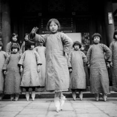 Footbinding | Chinese children with bound feet