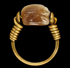 Etruscan Jewellery | scarab ring | Photo Christies