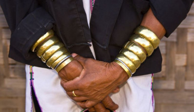 Kayan People | Ladhwi bracelets | Photo Blaine Harrington