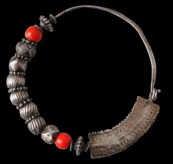 Nath | Silver and Coral Nath |