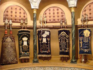 Moroccan Judaica | Torah scrolls Bet El Synagogue Casablanca