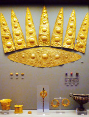 Crowns | Mycenae funeral crown 1600BC | Museum of Athens