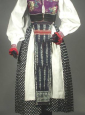 traditional-slovak-clothing