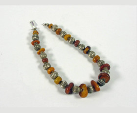 Amber-and-silver-necklace-2